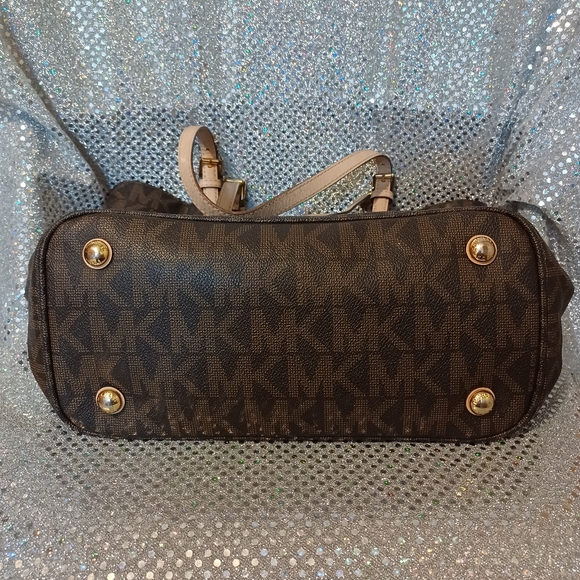 Micheal Kors Brown Logo Jet Set Tote Bag - Great Used Condition - Picture 3 of 8